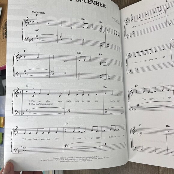 Pop Songs for Kids Sheet Music Easy Piano SongBook NEW Hal Leonard - Picture 6 of 6